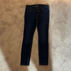 Brand new Hollister low rise jean legging!!